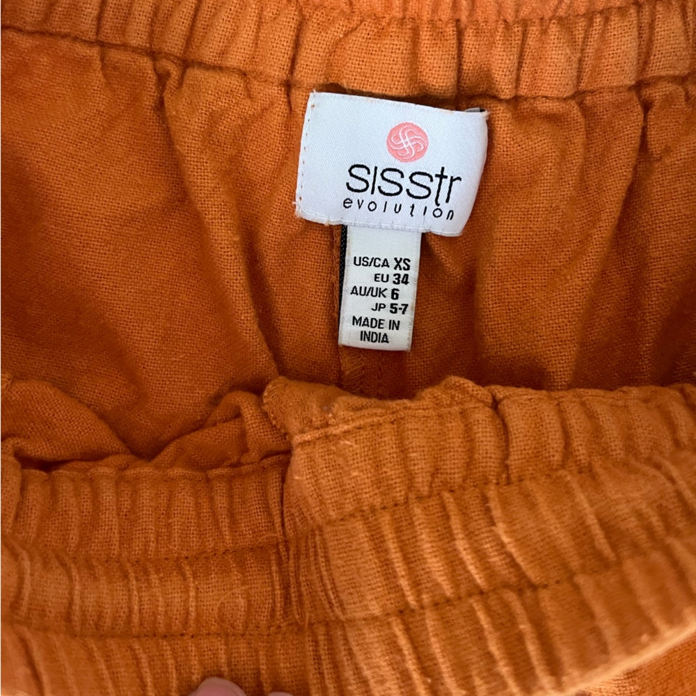 Linen Drawstring Shorts - Picture 3 of 5